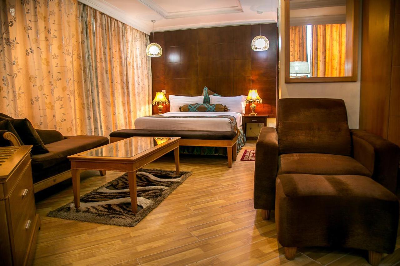 Kebbys Hotel ダル・エス・サラーム エクステリア 写真