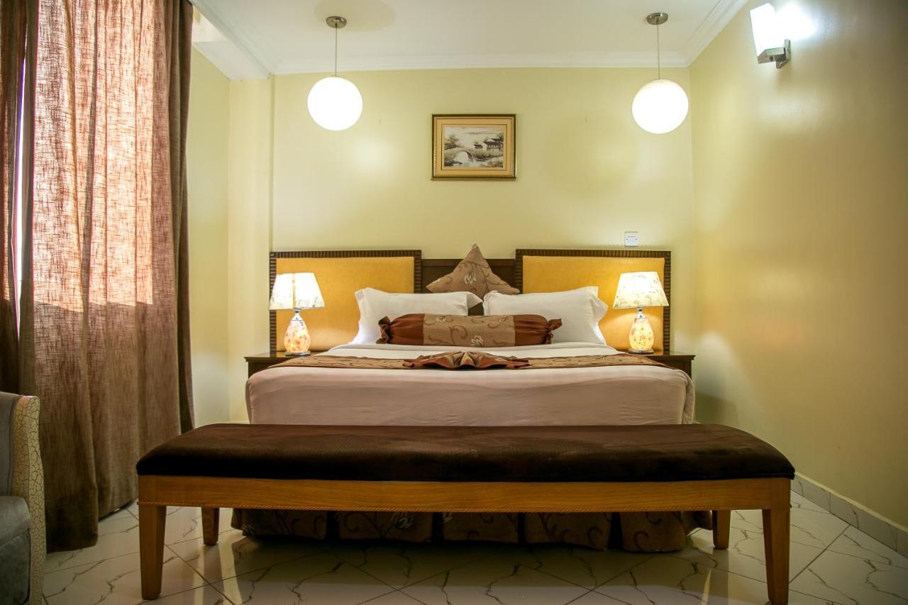 Kebbys Hotel ダル・エス・サラーム エクステリア 写真