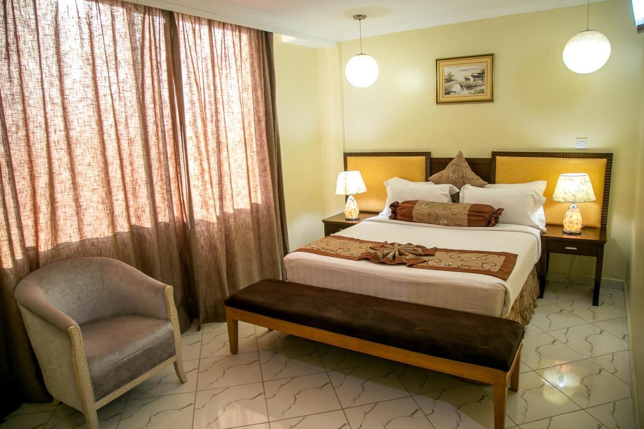Kebbys Hotel ダル・エス・サラーム エクステリア 写真